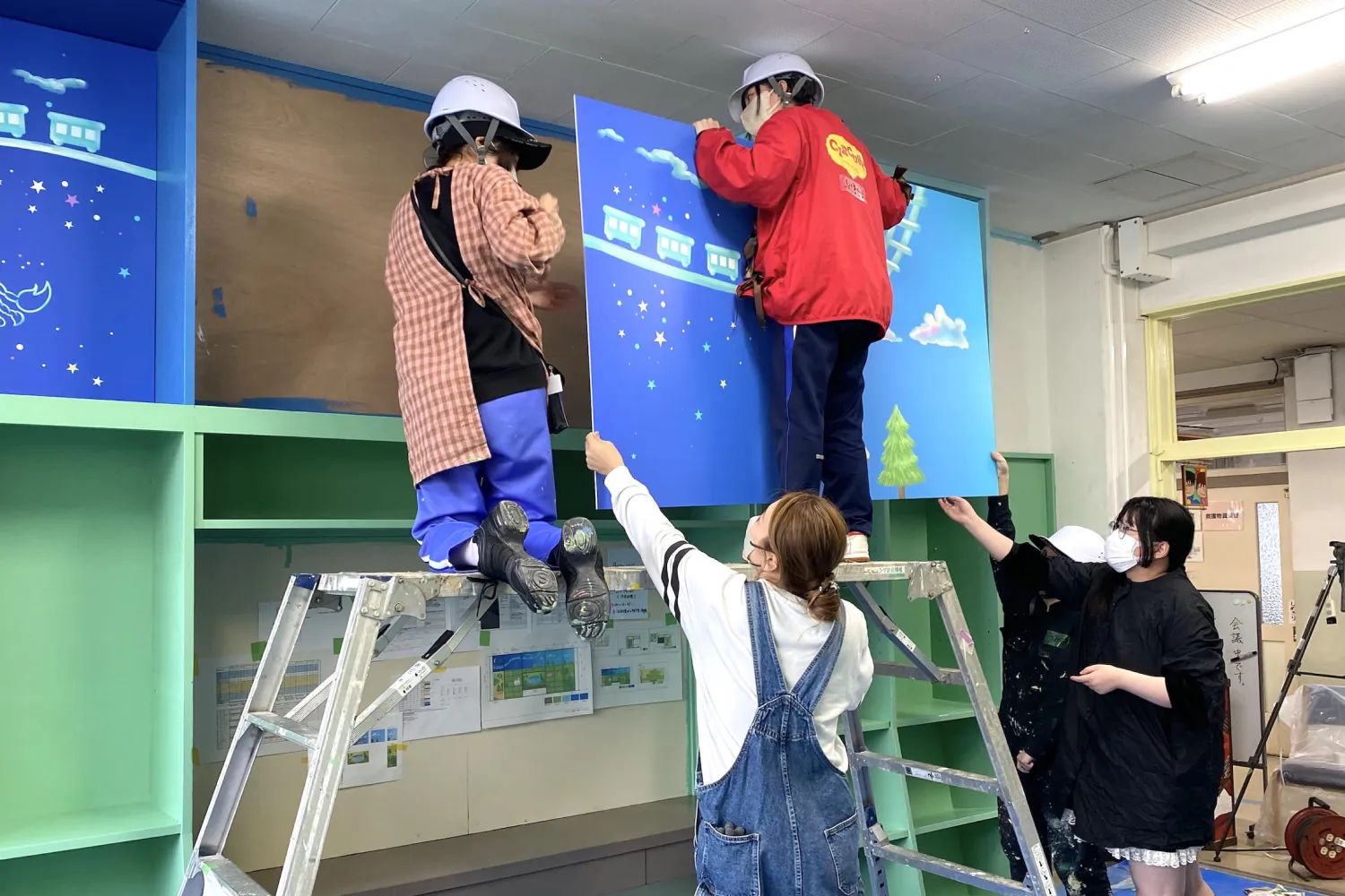 シートパネル設置の様子