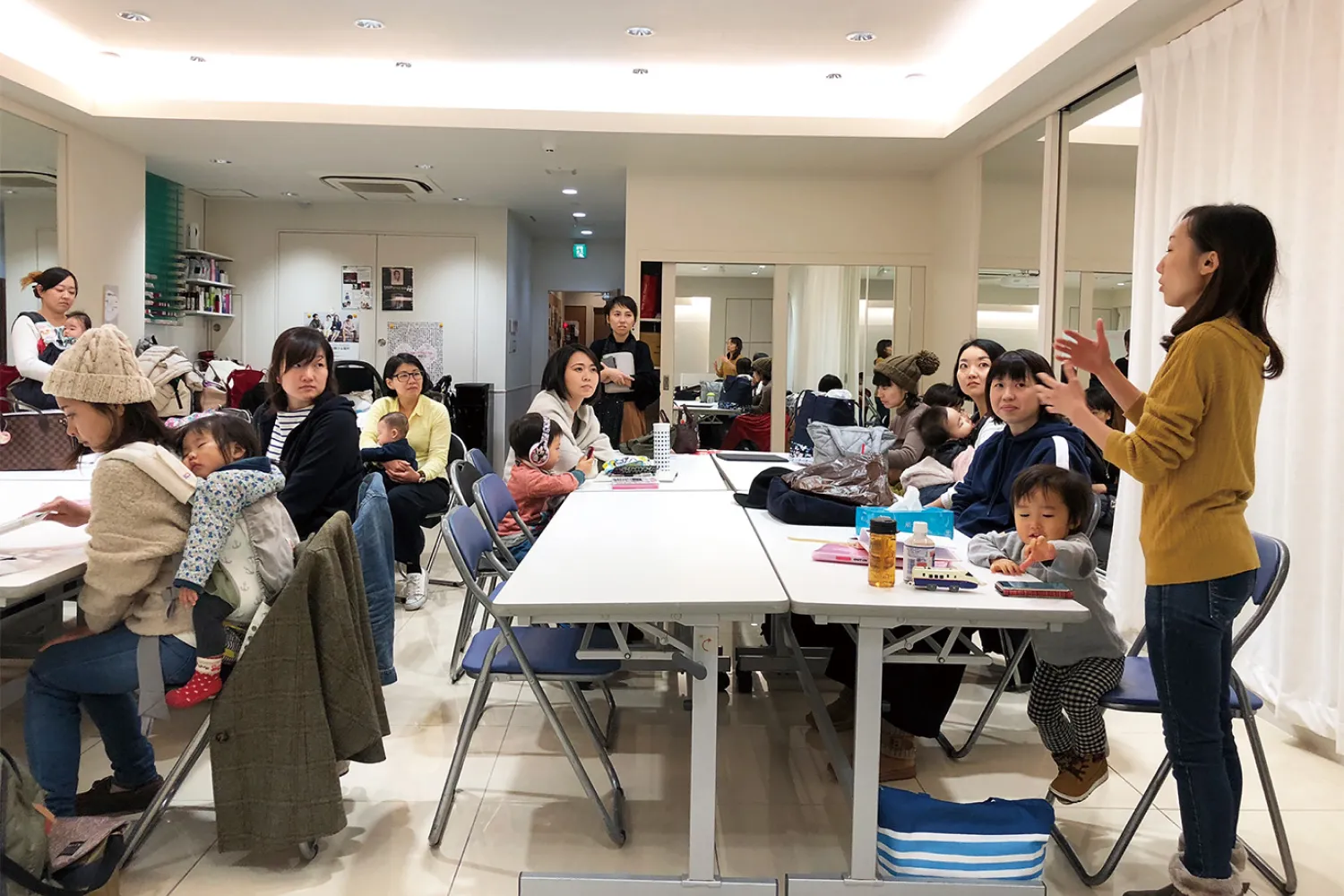 「イタバシ―ナ」制作の打ち合わせの様子