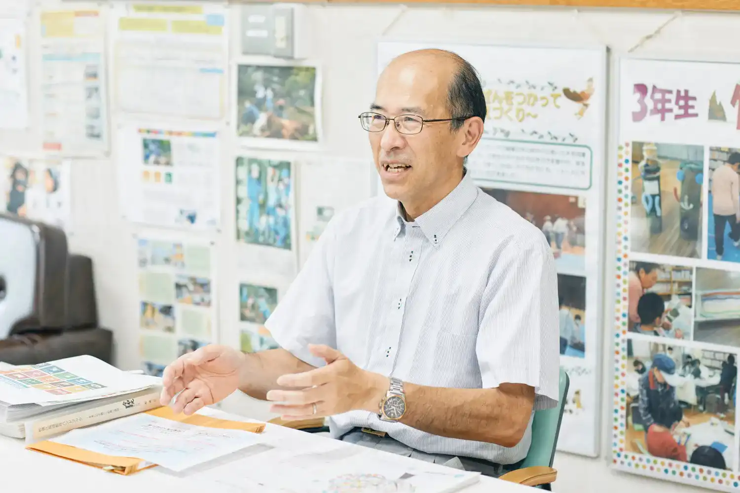 「地域へ開かれた学校でありたい」と語る市之瀬校長